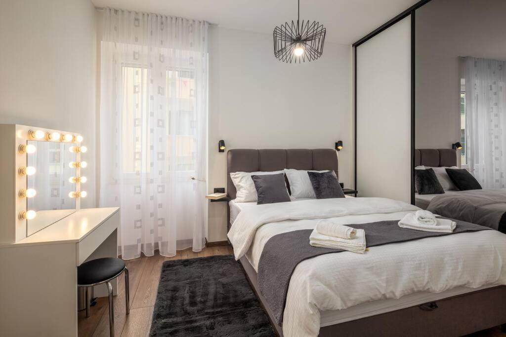 Apartman Drago 4* - 2 Minutes From The Town Centre Σπλιτ Εξωτερικό φωτογραφία